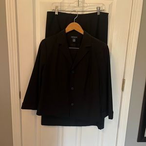Ann Taylor 2 Piece Skirt Suit
